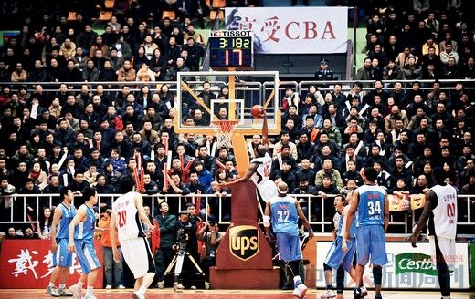 CBA最差中锋！219米大个全场0分0板0助攻球迷NBA正规买球APP：你可以回家了(图1)